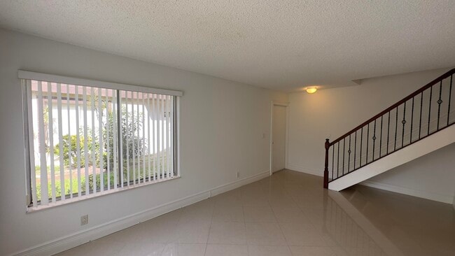 Building Photo - 5340 Bosque Ln