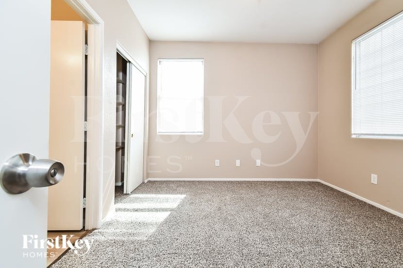 Building Photo - 5008 Sparkling Sky Ave