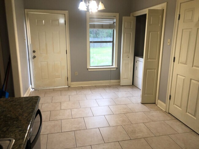 Building Photo - 38580 Red Bud Lane