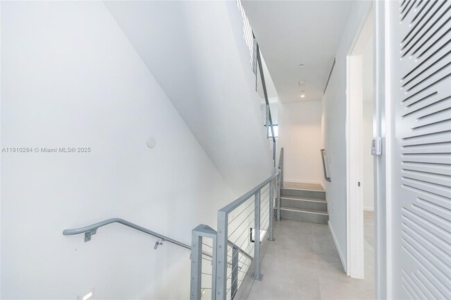 Building Photo - 3258 Bird Ave