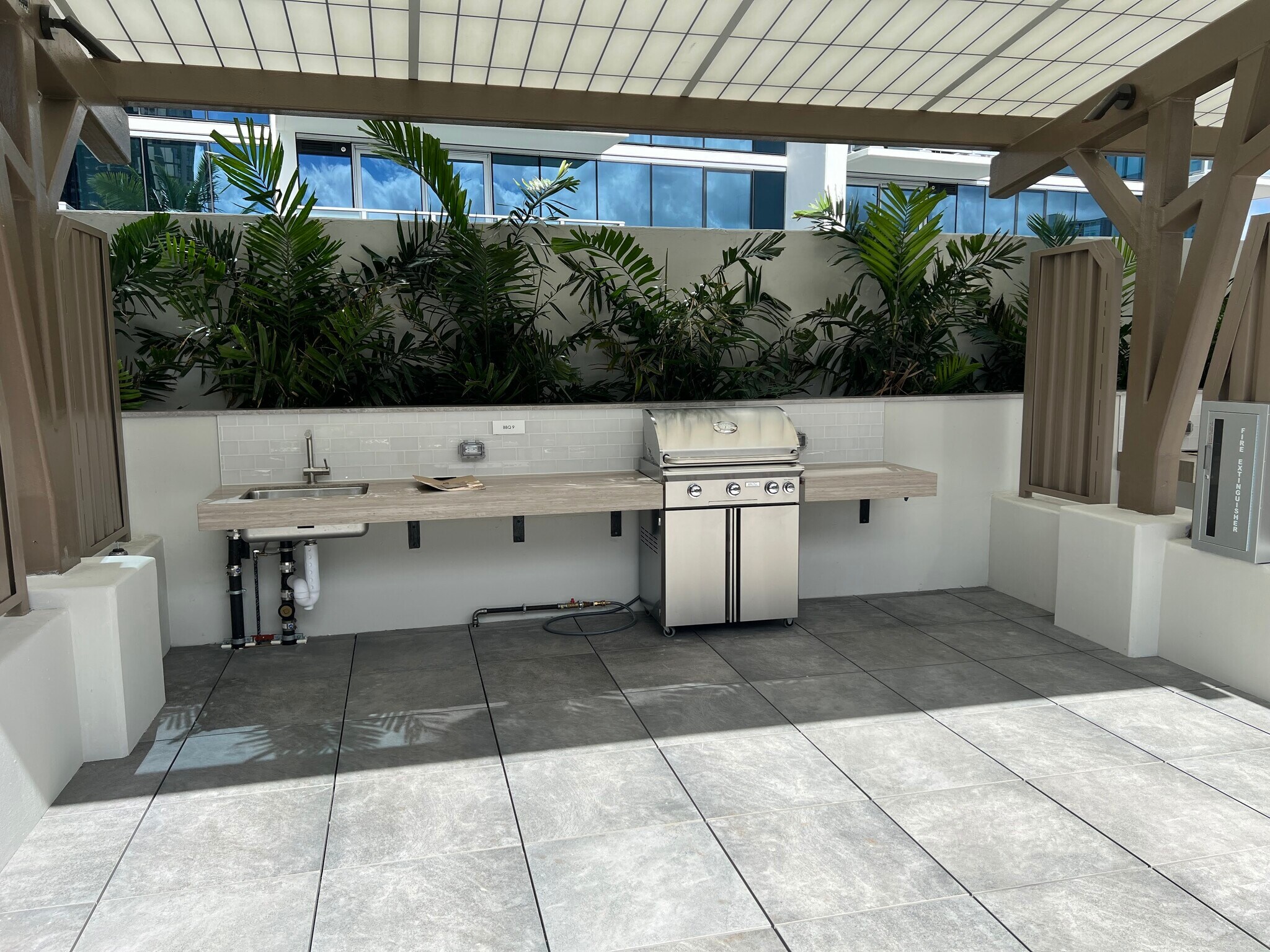 BBQ Area - 1515 Liona St