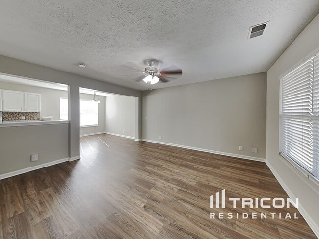 Building Photo - 2240 Crescent Valley Ln
