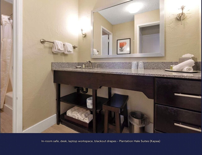 Building Photo - 525 Aleka Loop