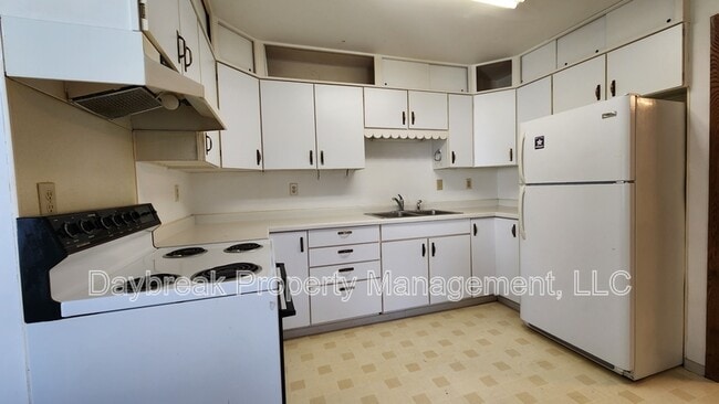 Building Photo - 1117 2nd Ave S