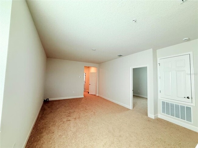 Building Photo - 237 Station Ln