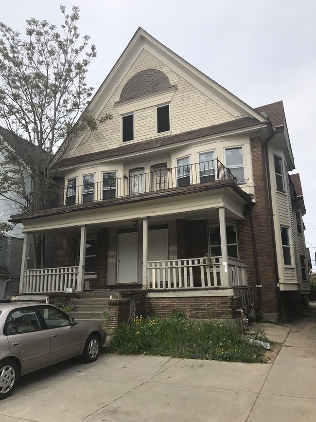 1030 Elmwood Ave 1030 Elmwood Ave Buffalo NY 14222 Apartment Finder