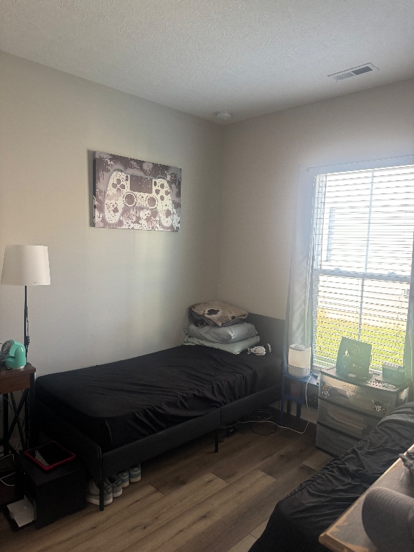 Building Photo - 566 Rochdale Run