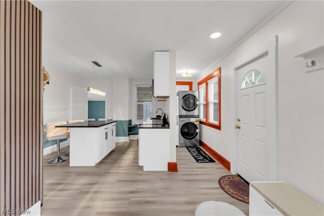 Building Photo - 3024 Vega Ave
