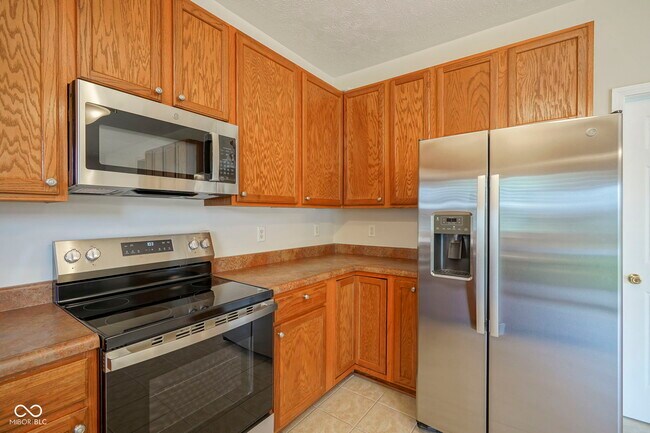 Building Photo - 14170 Royalwood Dr