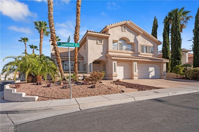 Building Photo - 8013 Shorecrest Dr
