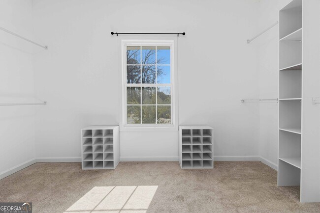 Building Photo - 6938 Shadow Ridge Ln