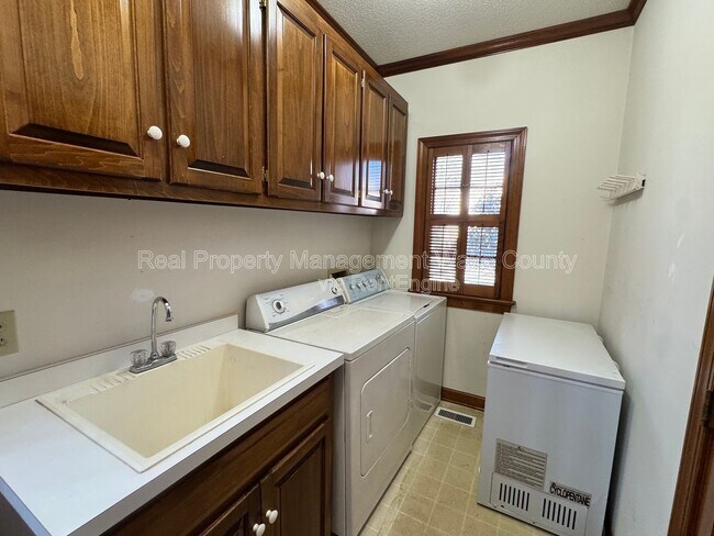 Building Photo - 116 Kendlewick Dr