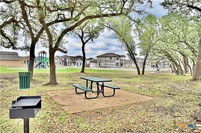 Building Photo - 1024 Britt Ln