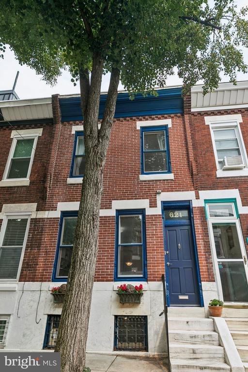Building Photo - 621 S Bambrey St