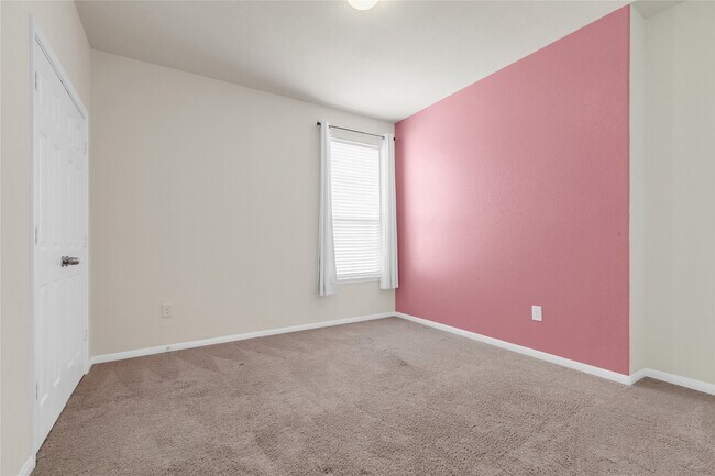 Building Photo - 15419 Benson Landing Dr