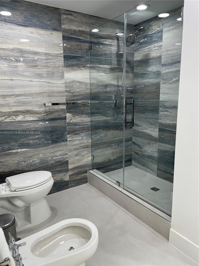 Building Photo - 10730 NW 66th St