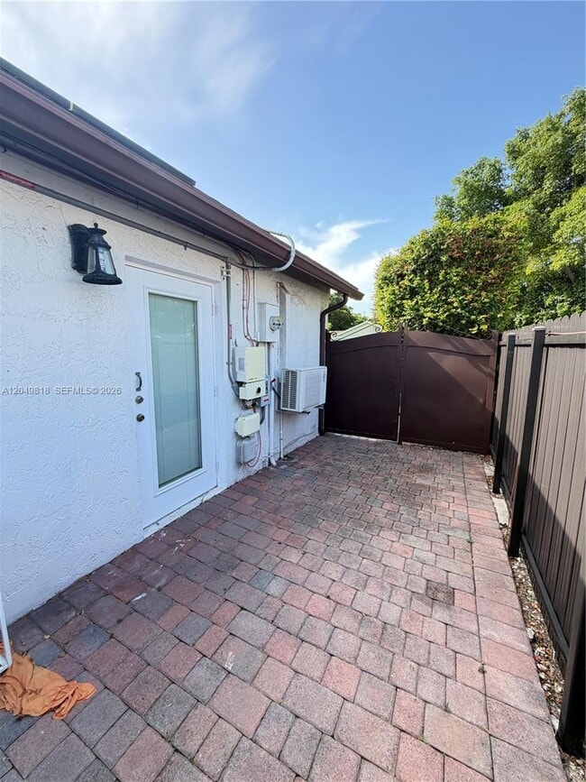 Building Photo - 14203 SW 153rd Terrace