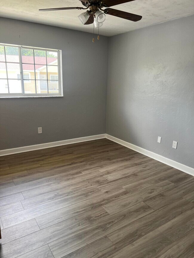 Building Photo - 1605 Palm Beach Trace Dr