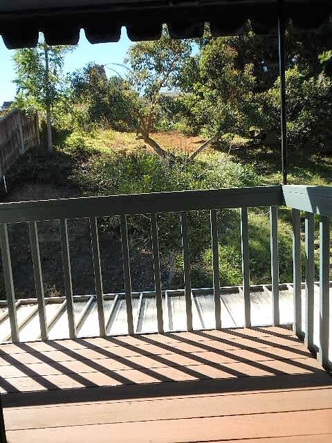Building Photo - 166 Las Flores Dr