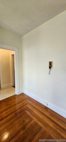 Building Photo - 163 Summer St