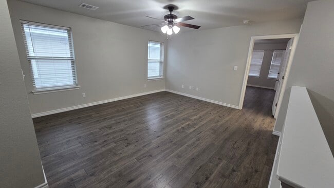 Building Photo - 232 Syrah Ct