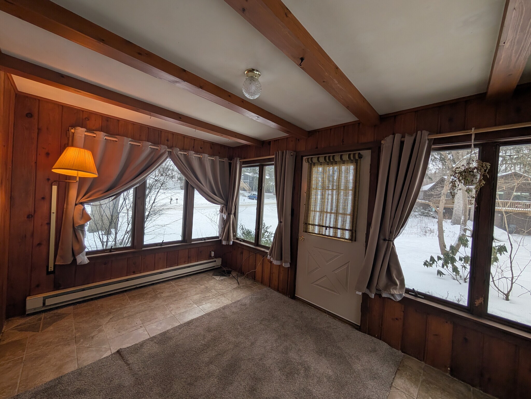 Building Photo - 8970 E Gull Lake Dr