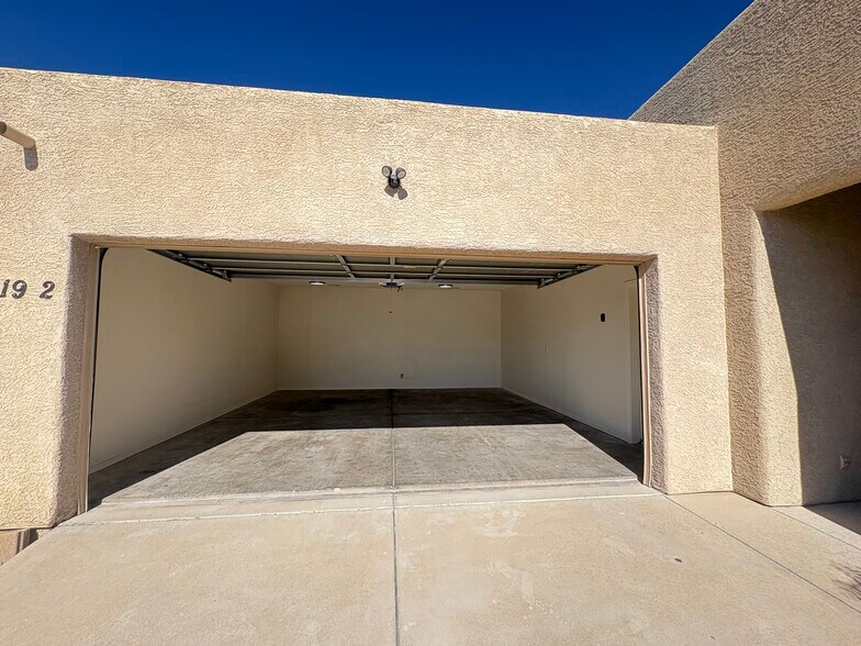 Building Photo - 8519 E Seabury Ct