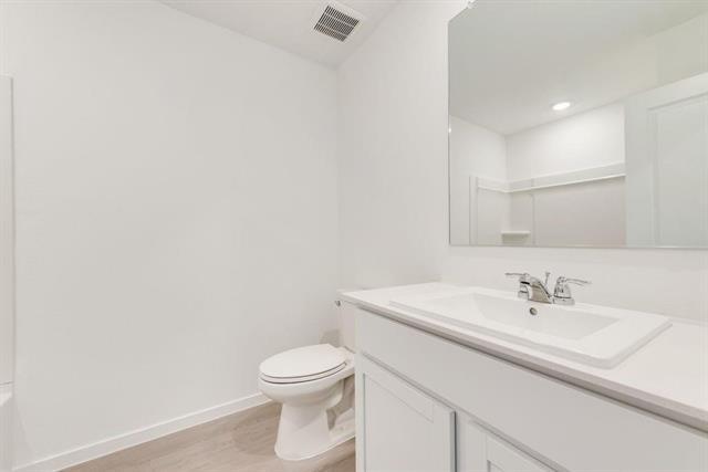 Building Photo - 1271 Falcon Hts Dr
