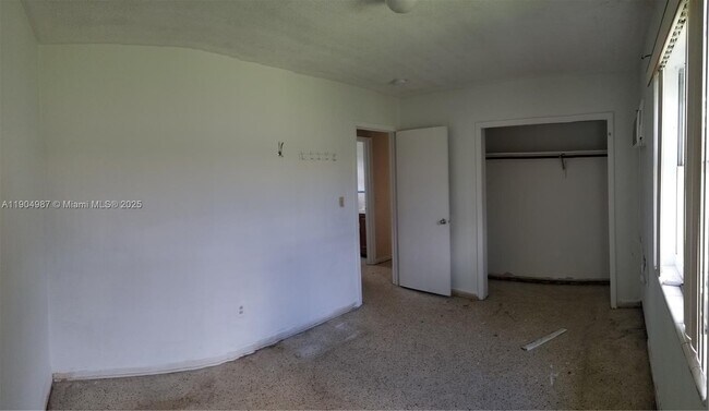 Building Photo - 3210 NW 22nd Ave