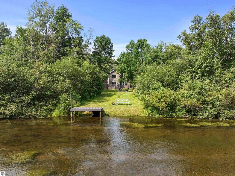 Building Photo - 800 Boardman Acre Dr
