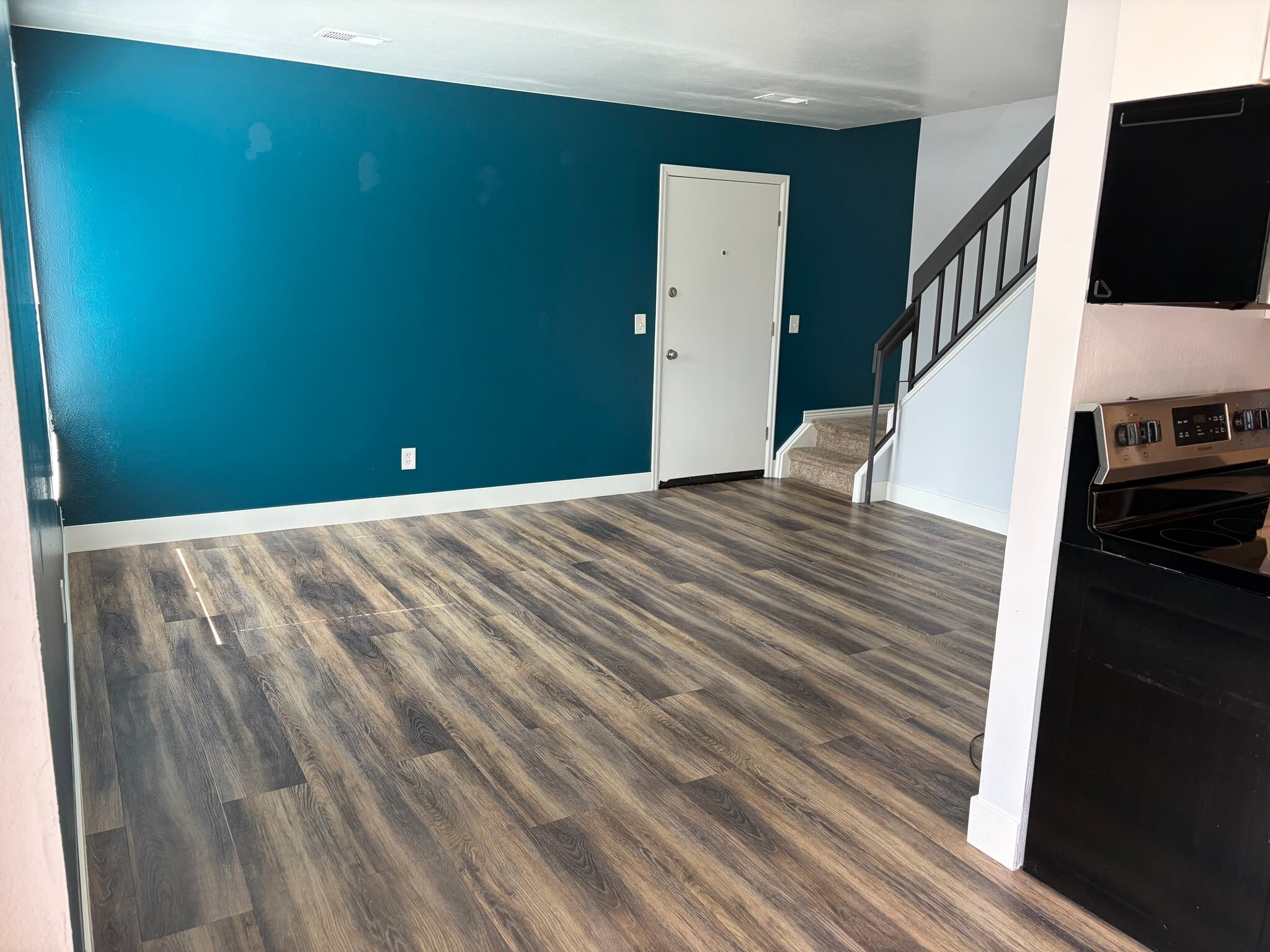 Building Photo - 7964 Chase Cir