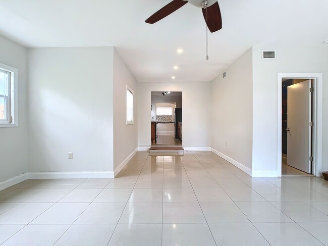 Building Photo - Beautifully remodeled, 1,332-square foot 3 bedroom/ 2½ bath/ home