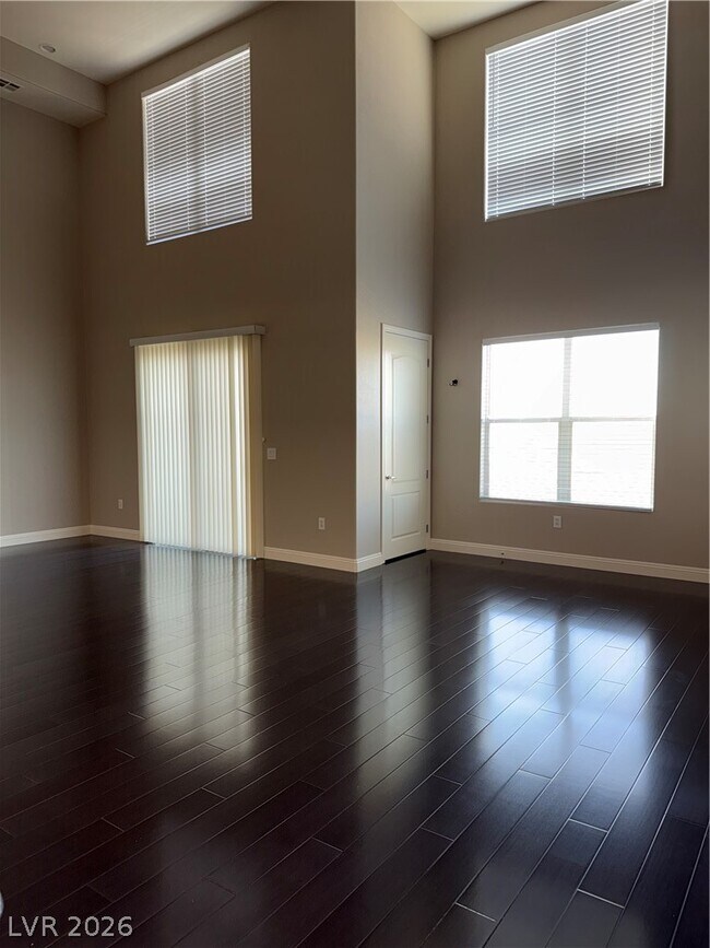 Building Photo - 32 E Serene Ave