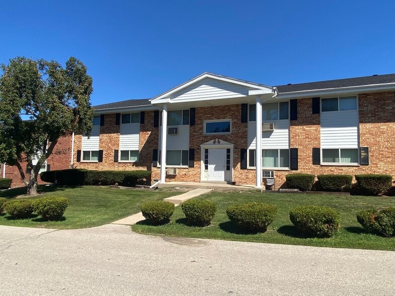 Interior Photo - Willowick Apts