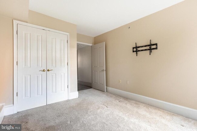 Building Photo - 20 Logan Cir NW