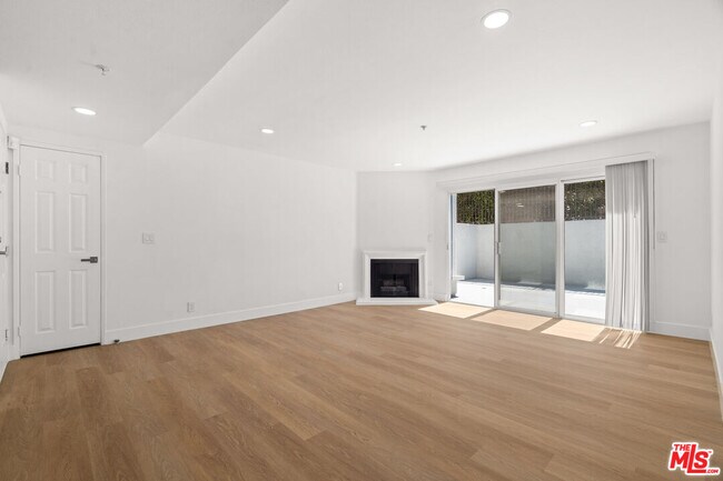 Building Photo - 16100 Sunset Blvd