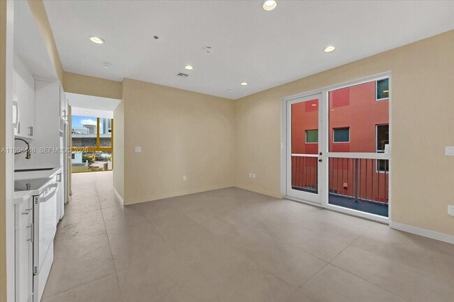 Building Photo - 123 NW 14th St