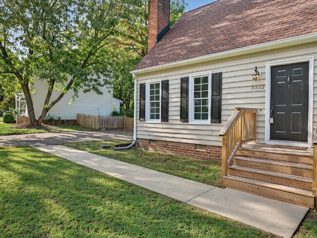 Building Photo - 3512 Castlebury Dr