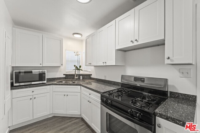 Building Photo - 20841 Community St