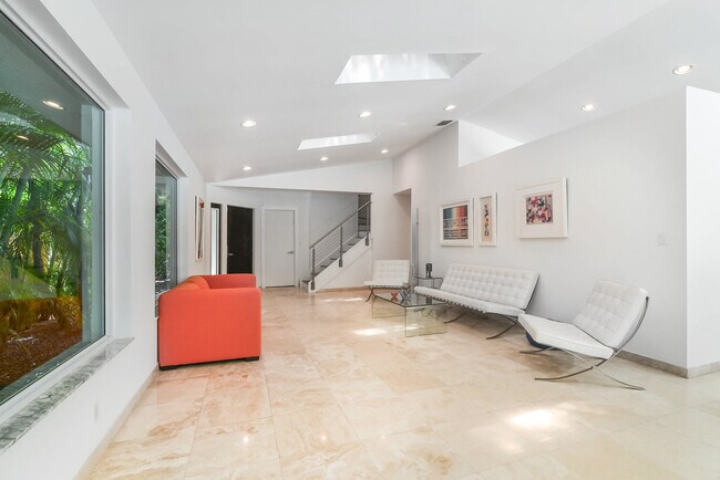 Building Photo - 147 Golden Beach Dr