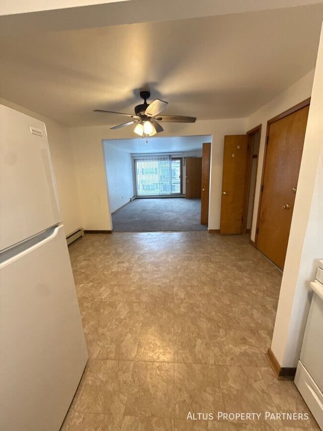 Building Photo - 17385 70th Ave