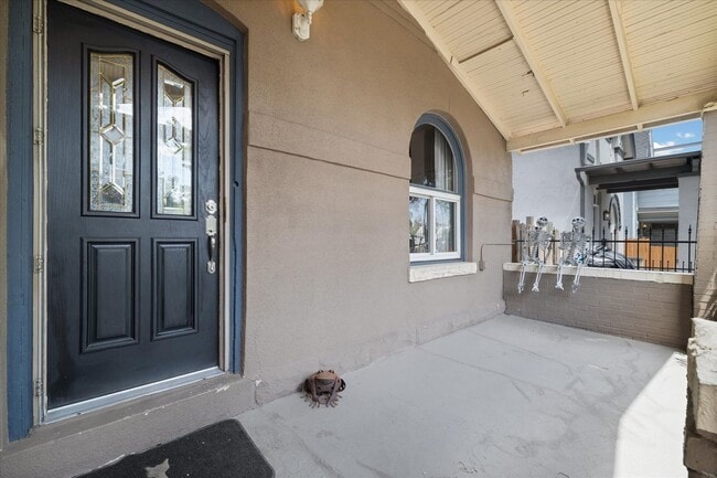 Building Photo - Awesome 3 bedroom, 2 bath home!