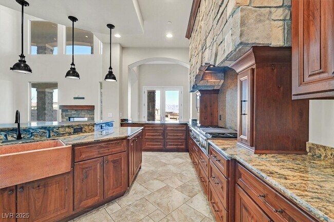 Building Photo - 5790 Aspen Falls Cir