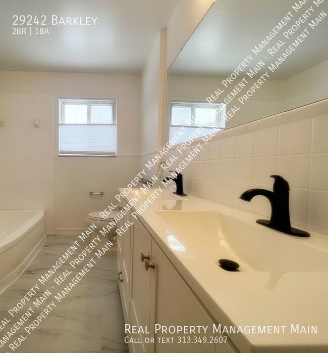 Building Photo - 29242 Barkley-