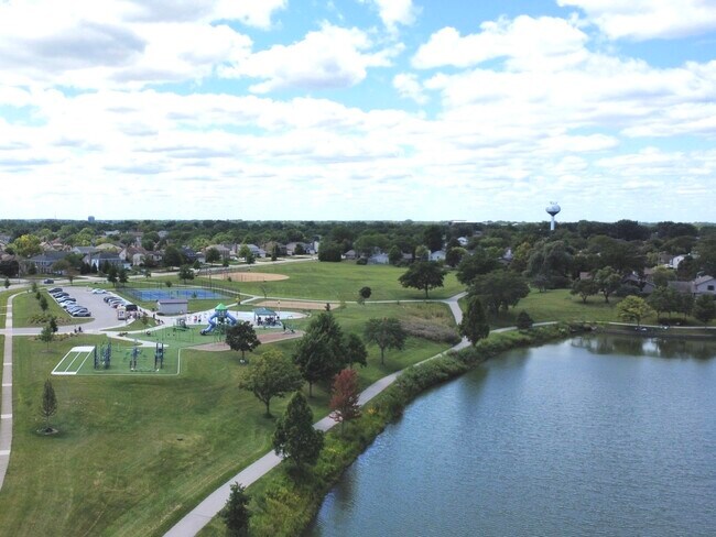 Building Photo - 1345 Fortune Bay Ct