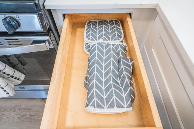 Building Photo - 2155 S 55th St