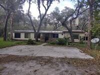 Building Photo - 3 bedroom 2 bathroom Home on 2 1/5 acres