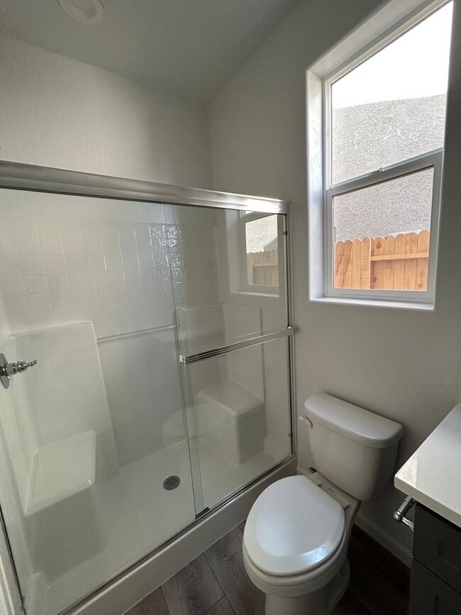 Building Photo - Beautiful Home Close to Sports Park