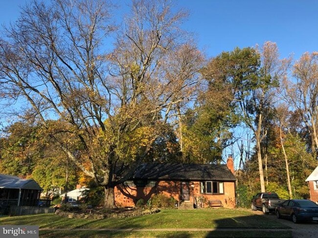 Building Photo - 5508 Inverchapel Rd