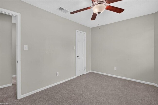 Building Photo - 5605 Tendril Last